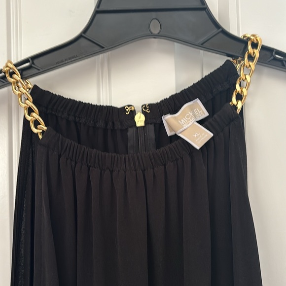 Dress - Picture 3 of 7